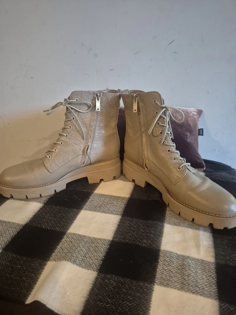 Sam Edelman Women's 10.5 Garret Platform Lace-Up Combat Boots - Picture 7 of 7